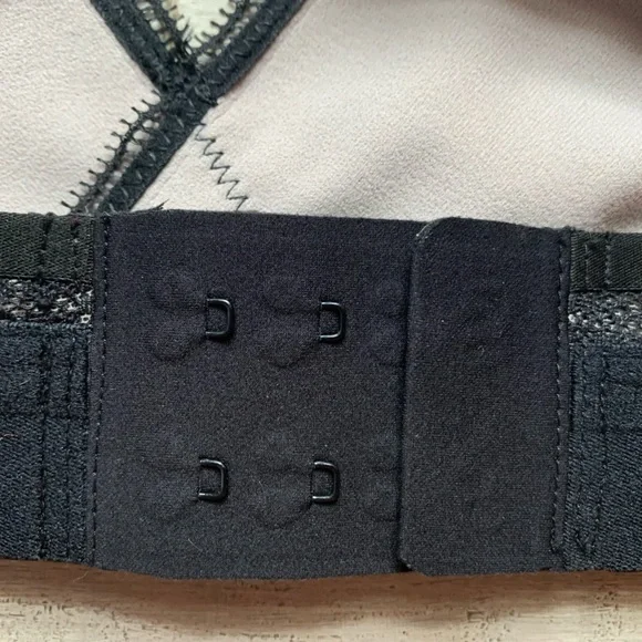 NWOT 🍋 Lululemon Awake to Lace Bra - Picture 8 of 9